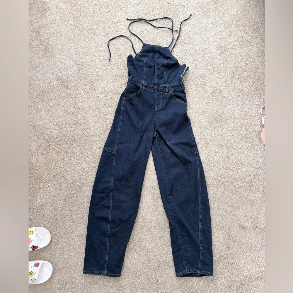 RARE Abercrombie & Fitch Dark Blue barrel-Leg Women's dark wash halter jumpsuit - Picture 5 of 7